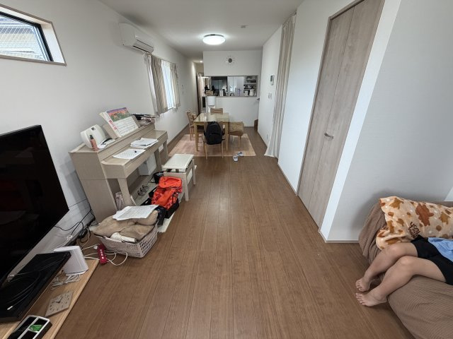 葛飾区新宿4丁目中古住宅の居間・リビング|リビング