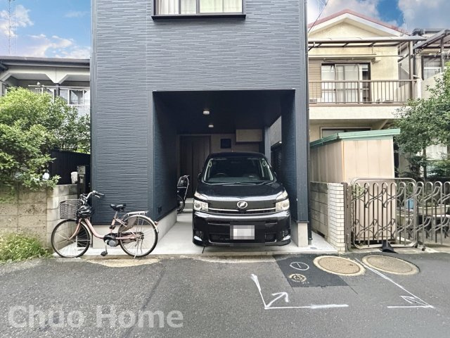 葛飾区新宿4丁目中古住宅の駐車場|カースペース