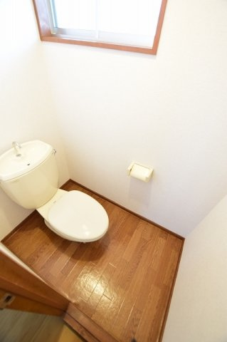 ハイツ太子堂のトイレ|シンプルで使いやすいトイレです