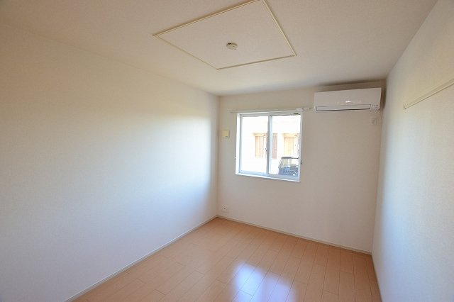 グラース上鎧Ⅰの内装|明るい室内です