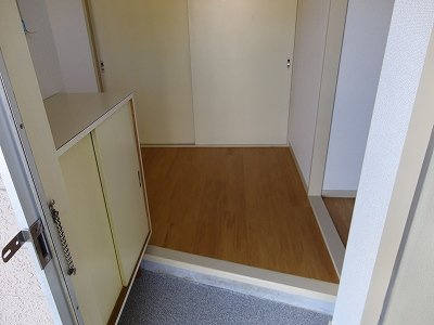 ハイツサンリットの玄関|きれいな玄関です