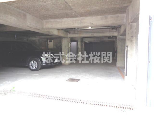 ＢＨ根岸の駐車場