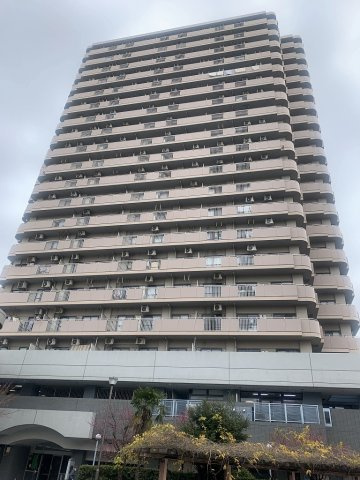 ツインタワー住利住吉館の外観
