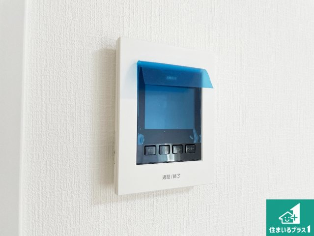 神戸市北区南五葉　新築一戸建ての防犯設備|カラーモニターインターホン！声だけでなく来訪者の姿や顔がモニターで確認できるので、小さなお子様がいらっしゃるご家庭でも安心できます！