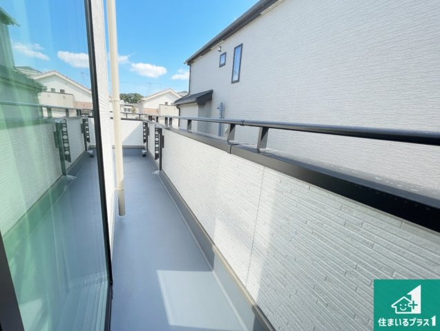 神戸市北区南五葉　新築一戸建てのバルコニー|日当たりのよいバルコニー！お部屋が開放的に！