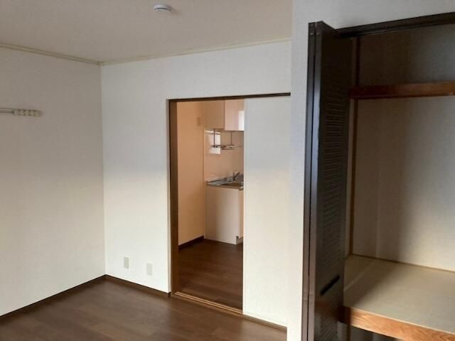 【寝室】