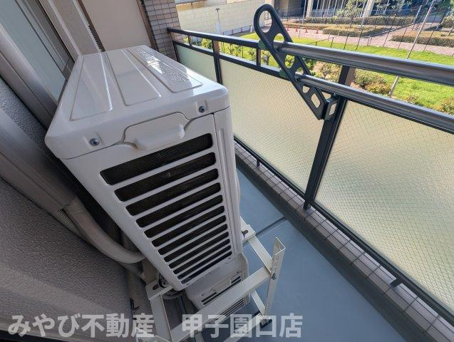 グローリー甲子園のバルコニー