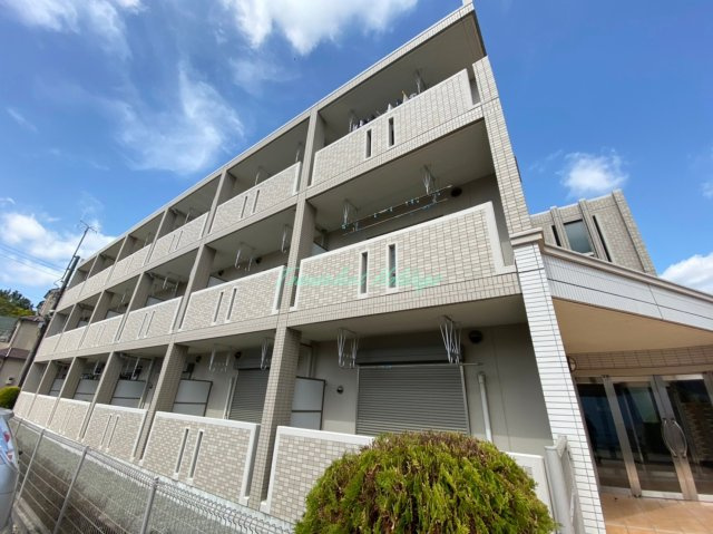 鎌倉市植木の賃貸マンション