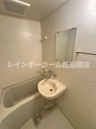ウェルフェア富浜の浴室