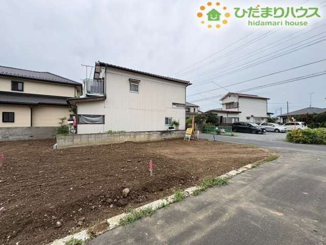 鴻巣市松原1丁目　新築一戸建て　いろどりアイタウン　01の駐車場