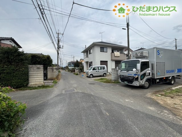 鴻巣市松原1丁目　新築一戸建て　いろどりアイタウン　01の前面道路含む現地写真