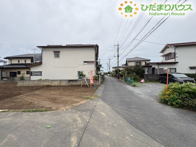 鴻巣市松原1丁目　新築一戸建て　いろどりアイタウン　01の前面道路含む現地写真