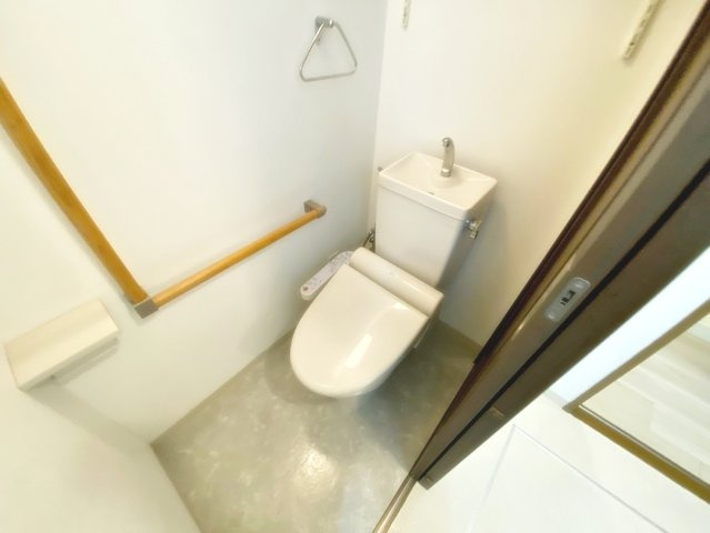 エクサス21のトイレ|コンパクトで使いやすいトイレです