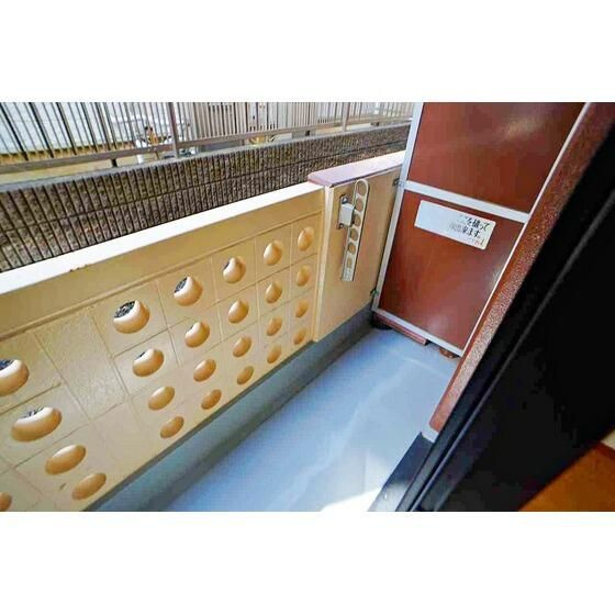 横浜市緑区十日市場町の賃貸マンションのバルコニー