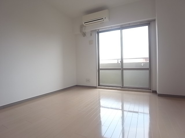 ダイドーメゾン神戸六甲の寝室