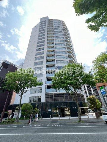 S-FORT警固タワーの外観