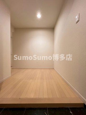 S-FORT警固タワーの玄関