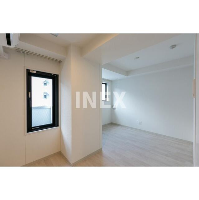 横浜市南区吉野町３丁目の賃貸マンションの居間・リビング