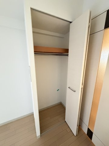 プレサンス上町台東平の収納