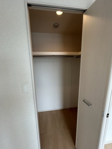 レジス城の堀の収納|大きなスペースがあり、収納には困りません