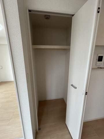 レジス城の堀の収納|たっぷりとした収納スペースです