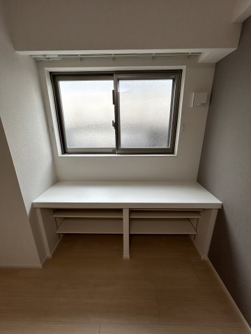 レジス城の堀のその他