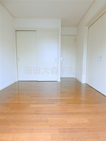 メゾン・ドゥ・ミニヨンの内装|洋室6帖➁