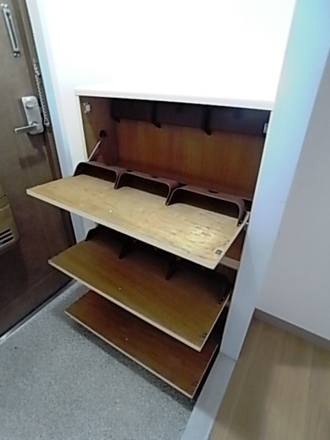 共親ビルの収納