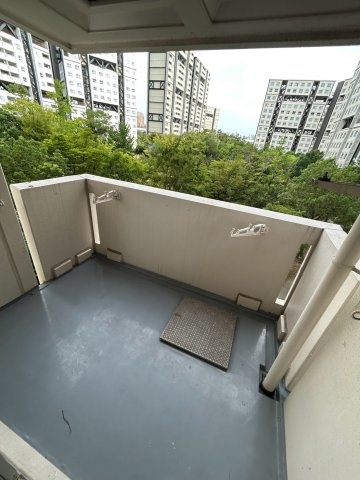 芦屋浜高層（若葉） 1号棟のバルコニー