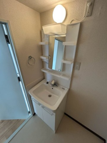 芦屋浜高層（若葉） 1号棟の洗面所