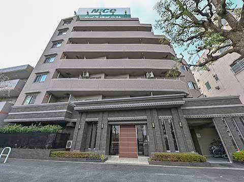 ナイスブライトピア世田谷千歳台の外観|「千歳船橋」駅徒歩１３分！ペット飼育可能な平成２６年築の耐震基準適合マンション、ナイスブライトピア世田谷千歳台は即日現地案内可能となっておりますので、お気軽にお問い合わせください！