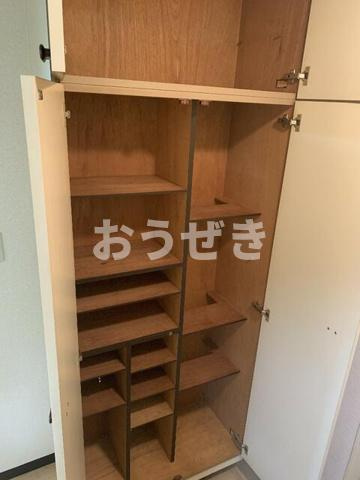 サンライズイセザキの収納