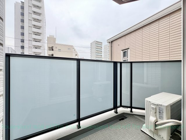 ディアレイシャス東別院Ⅲのバルコニー