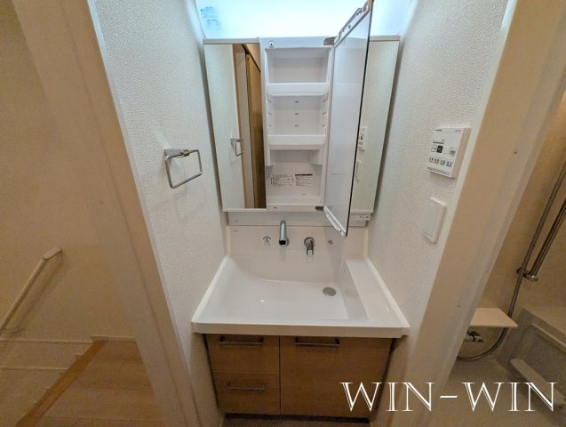 マ・メゾンソラーナの独立洗面台|イメージ（同施工会社同一モデルの写真です）