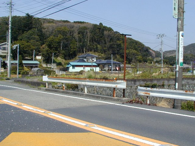 南伊豆町　一色の前面道路含む現地写真