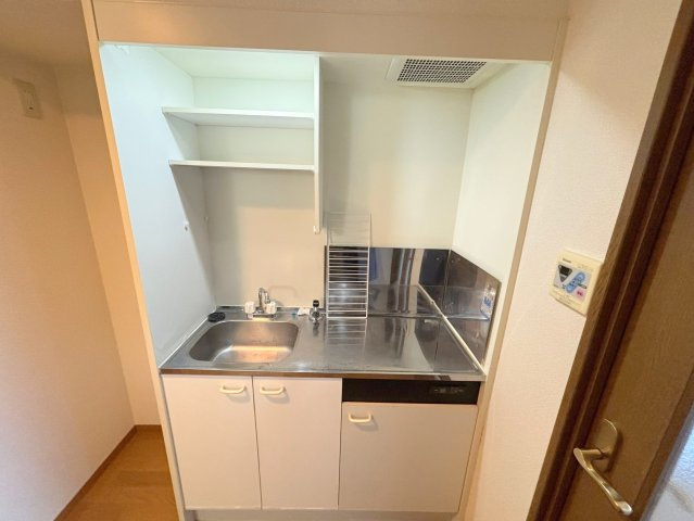 セルヴォワ小松のキッチン