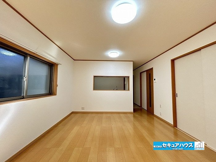 【中古戸建】名古屋市南区上浜町のその他|【LDK14帖】
◆2026年7月リフォーム完了済
◆本日ご案内可能！
◆家族でのびのび暮らせて、陽当たり良好の再生住宅。平成25年築をリフォーム、4LDK＋和室あり・並列1台駐車可能な快適な住まい。