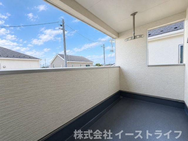 【新築戸建】いわき市中岡町第7のバルコニー|1号棟写真　バルコニーは広々としていてお洗濯が楽ちんです。