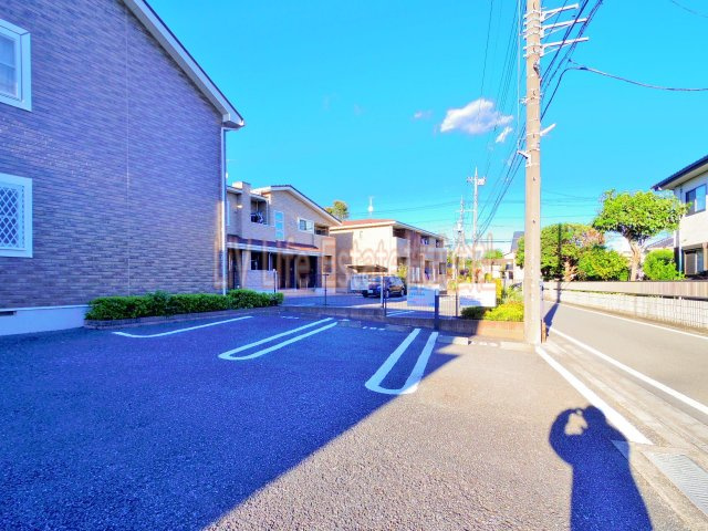 グランドゥールの駐車場