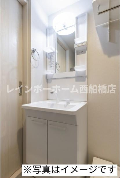robot home一之江Ⅲの洗面所
