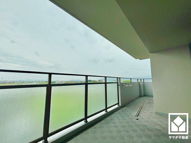 グランデュール鴨川1番館のバルコニー