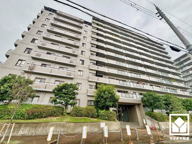 グランデュール鴨川1番館の外観