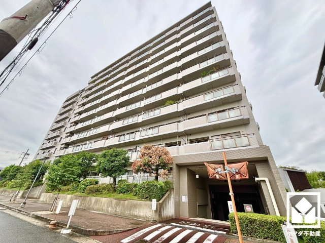 グランデュール鴨川1番館の外観