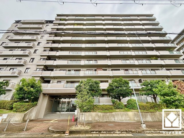 グランデュール鴨川1番館の外観