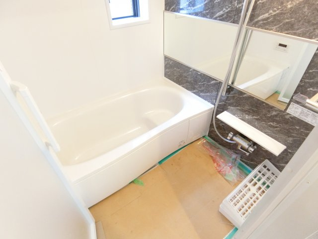 プロムナード滝谷の浴室|同施工会社のイメージ写真