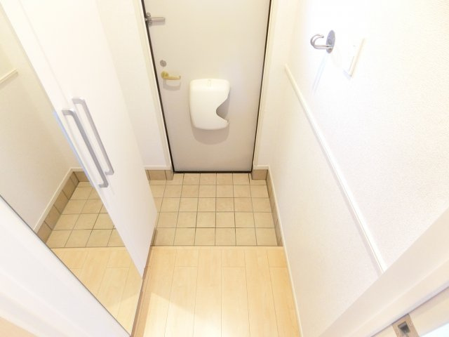 プロムナード滝谷の玄関|同施工会社のイメージ写真