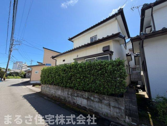 高洲町　土地の前面道路含む現地写真