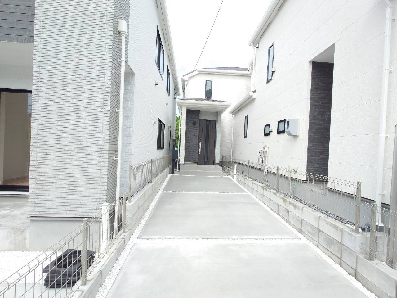 ＋＋南風原町新川-C号棟（全３棟）の駐車場|カースペースがあります