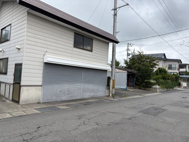 米沢市城西4丁目の玄関