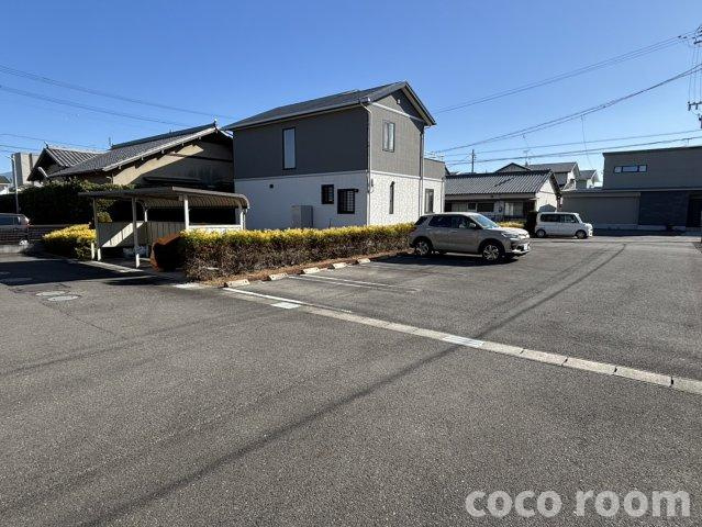 リサーチャーの駐車場